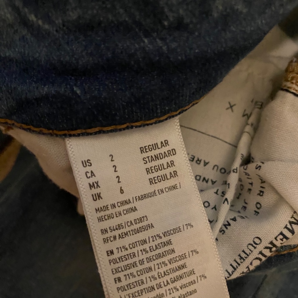 American Eagle High Rise Ripped Jeggging Jeans - Picture 3 of 6